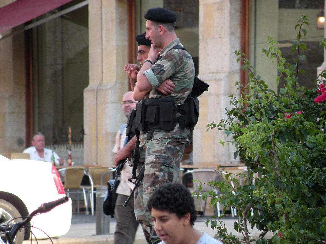 Beirut 34 Security At Nejmeh Square Place de L'Etoile 